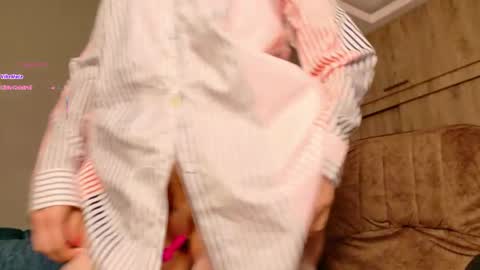 karen online show from April 18, 11:26 pm