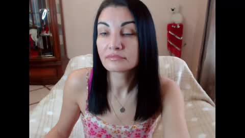 Snapshot of karina8571 chatting on January 28, 11:49 am Karina online show from January 28, 11:49 am