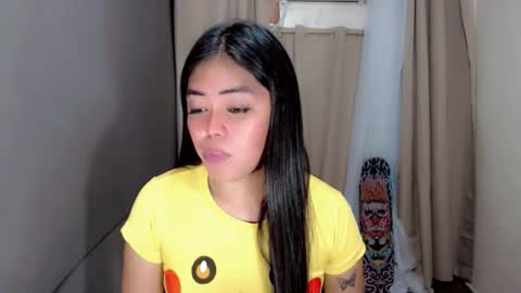 I AM BELLE online show from April 19, 2:44 am