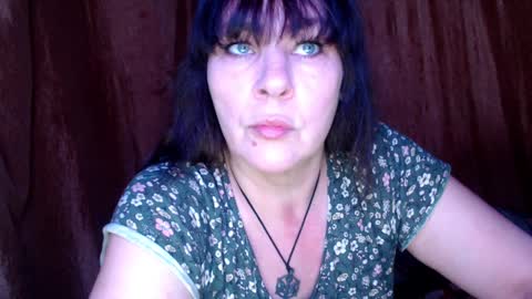 Snapshot of karina_ren chatting on February 2, 11:40 am Karina online show from February 2, 11:40 am