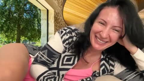 Snapshot of karinablair chatting on February 21, 9:23 am Karina online show from February 21, 9:23 am