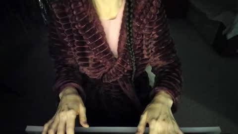 KarinaSweeety online show from November 11, 5:25 am