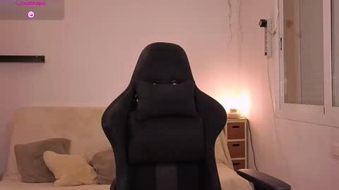 Karina online show from December 1, 10:01 pm