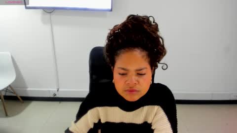 karla_cg online show from January 12, 8:14 pm