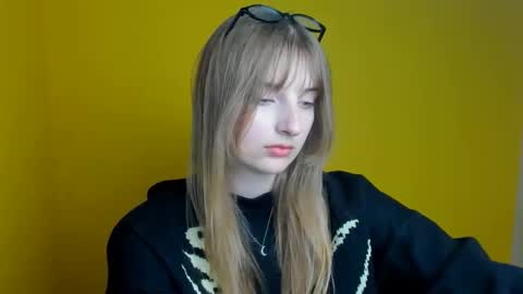 Karla online show from September 17, 11:08 am