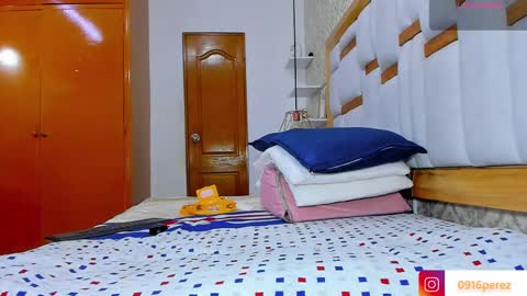 Snapshot of karla_wonderful chatting on September 28, 8:14 pm karolina online show from September 28, 8:14 pm