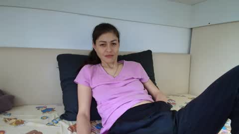 Snapshot of karladreamssex chatting on December 11, 7:20 am Crystyna online show from December 11, 7:20 am