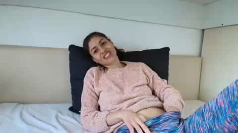 Snapshot of karladreamssex chatting on February 26, 7:12 am Crystyna online show from February 26, 7:12 am