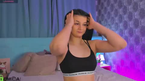 karlenegriess online show from February 26, 1:04 am