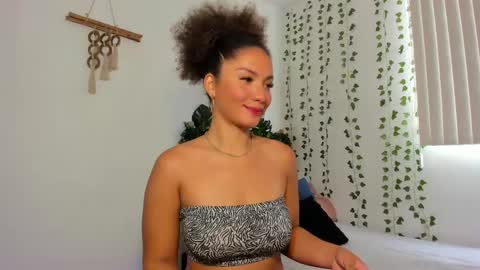 Karlye online show from March 12, 2:56 pm