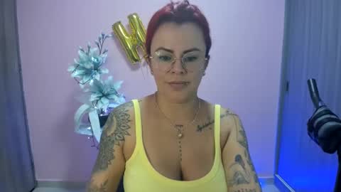 Snapshot of karol_milf__ chatting on December 31, 12:00 am kAROL MILF online show from December 31, 12:00 am