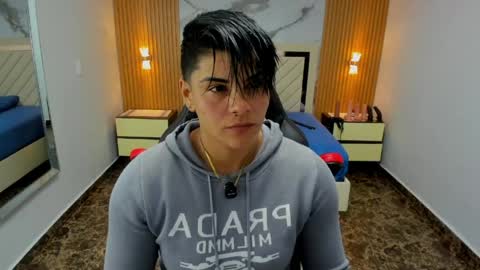 Karoll online show from April 13, 7:36 pm