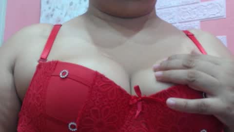 karolbb21 online show from March 10, 4:00 pm