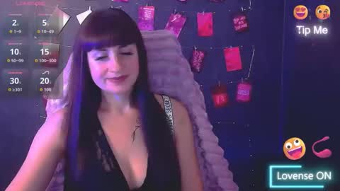 Caroline online show from October 28, 9:48 am