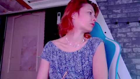 Snapshot of karoline121 chatting on March 10, 4:49 am karoline121 online show from March 10, 4:49 am