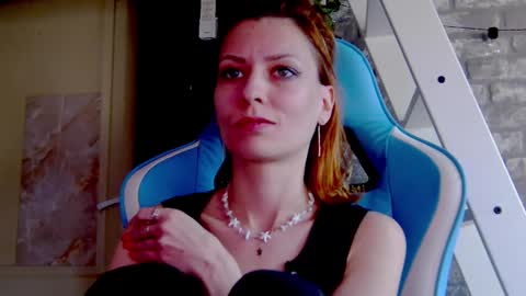 Snapshot of karoline121 chatting on March 7, 2:12 pm karoline121 online show from March 7, 2:12 pm