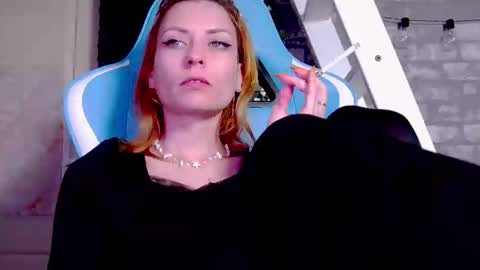 Snapshot of karoline121 chatting on March 9, 4:22 pm karoline121 online show from March 9, 4:22 pm