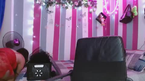 karoline_lovex online show from November 1, 6:01 pm