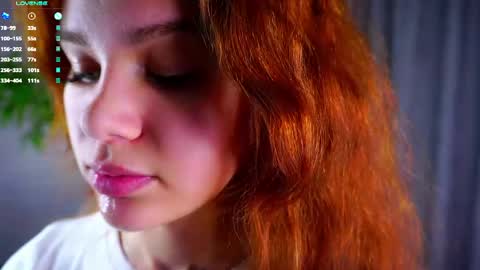 lina online show from April 14, 2:17 pm