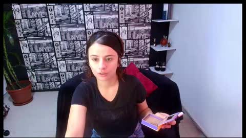 kassandra james online show from February 18, 1:32 pm