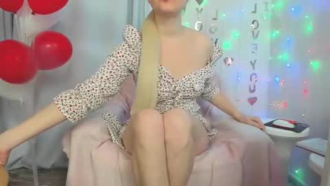 Snapshot of kat7777777 chatting on February 17, 3:25 am Kate online show from February 17, 3:25 am