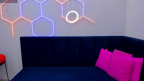 kat__cat online show from April 16, 1:39 am