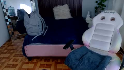 kate online show from October 18, 9:16 pm