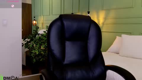 Kat online show from March 2, 11:50 am