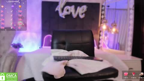 Snapshot of kataliina_18 chatting on March 5, 12:00 pm Kat online show from March 5, 12:00 pm