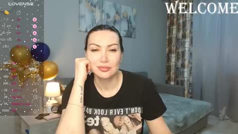 Snapshot of kate_space chatting on March 7, 12:56 pm Therapist online show from March 7, 12:56 pm