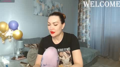 Snapshot of kate_space chatting on March 8, 5:03 am Therapist online show from March 8, 5:03 am