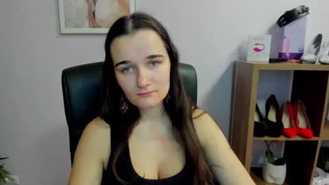 Kate  online show from November 8, 8:19 am