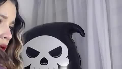 Help me with rate thanks  online show from October 9, 5:11 am