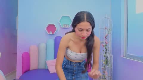 Kate Skinny  online show from January 9, 11:47 am