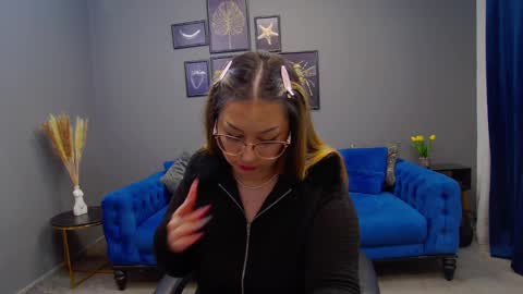 Kate online show from December 9, 6:57 pm