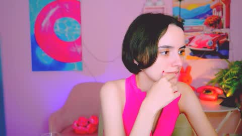 katewillows online show from January 19, 3:57 am