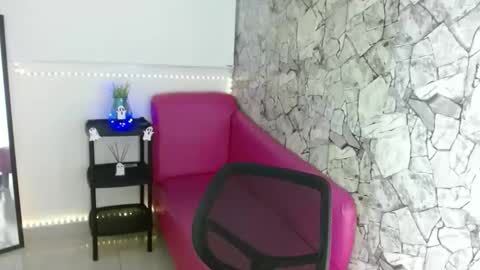 Snapshot of katharinasmith chatting on October 11, 8:22 pm Kathe online show from October 11, 8:22 pm