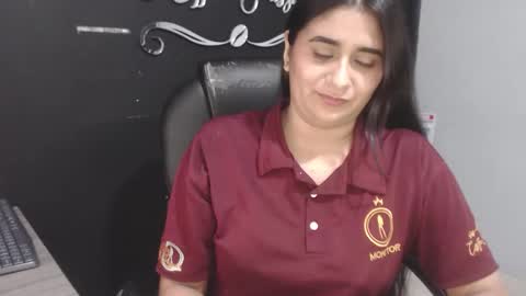 Call me Lau  online show from March 7, 12:50 am