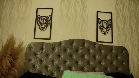 kathh_latorre online show from March 19, 2:21 pm