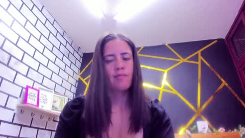 Snapshot of kathina_giraldo chatting on December 13, 1:01 pm Paola online show from December 13, 1:01 pm
