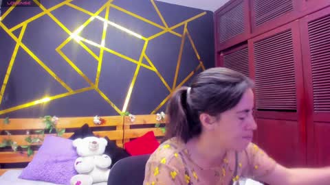 Snapshot of kathina_giraldo chatting on December 27, 1:07 pm Paola online show from December 27, 1:07 pm