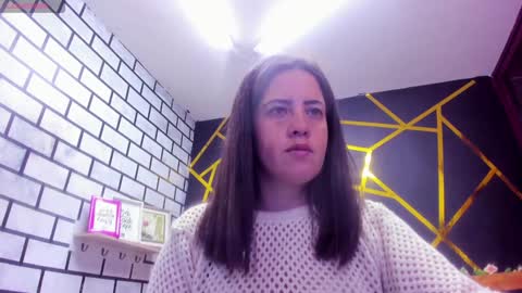 Snapshot of kathina_giraldo chatting on December 3, 12:27 pm Paola online show from December 3, 12:27 pm