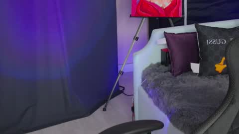 kathleen_frost online show from December 4, 8:12 am