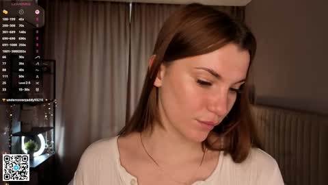 Lola online show from April 11, 7:45 am