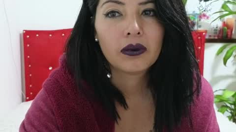 Snapshot of katia_collins chatting on February 26, 2:49 pm Katia collins online show from February 26, 2:49 pm