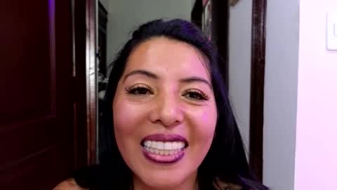 Snapshot of katia_collins chatting on September 8, 4:50 pm Katia collins online show from September 8, 4:50 pm