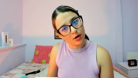 Snapshot of katia_foxx chatting on February 18, 11:55 am Khaterine online show from February 18, 11:55 am