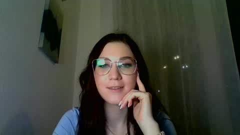 katie_foxi online show from February 21, 5:09 pm