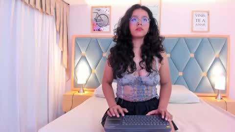 Katy  online show from February 11, 3:52 am