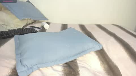 Snapshot of katitahotcam_ass chatting on October 13, 12:02 am katita online show from October 13, 12:02 am